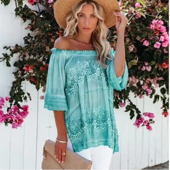 VICI up in the clouds off the shoulder tunic M - Picture 1 of 8